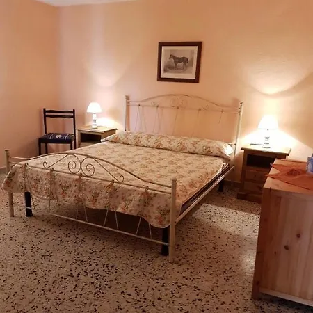 Casa Vacanze Nietta Cala Liberotto Exterior photo