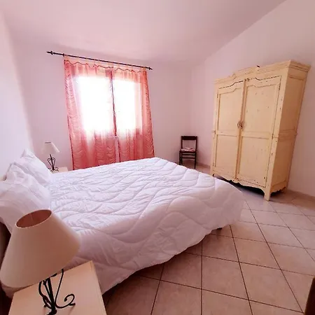Casa Vacanze Nietta Cala Liberotto Exterior photo